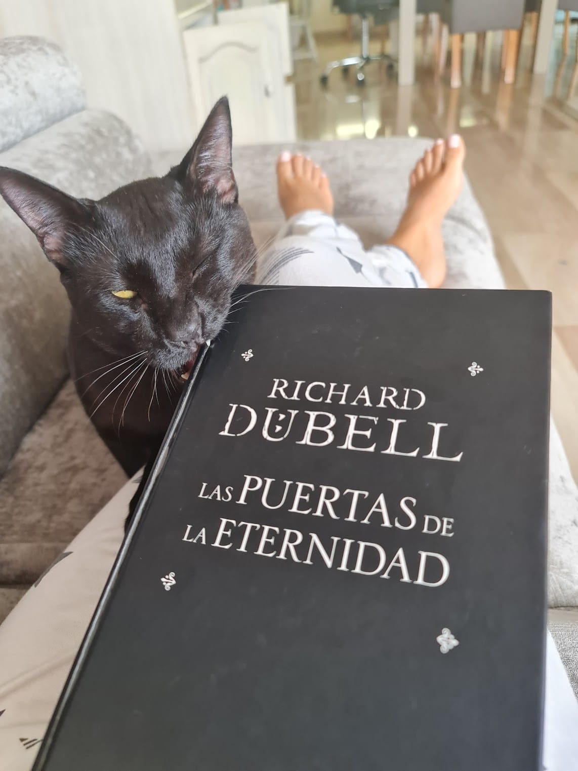 Octubre 31 de 2021 - Las Puertas de la Eternidad - Richard Dübell